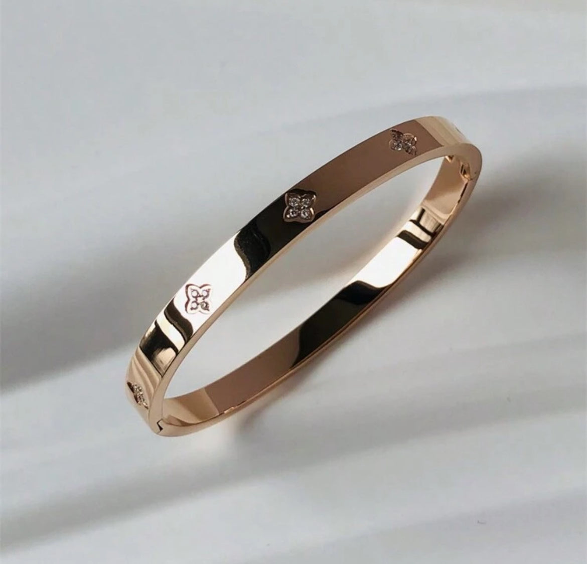 Aria elegant titanium steel bracelet