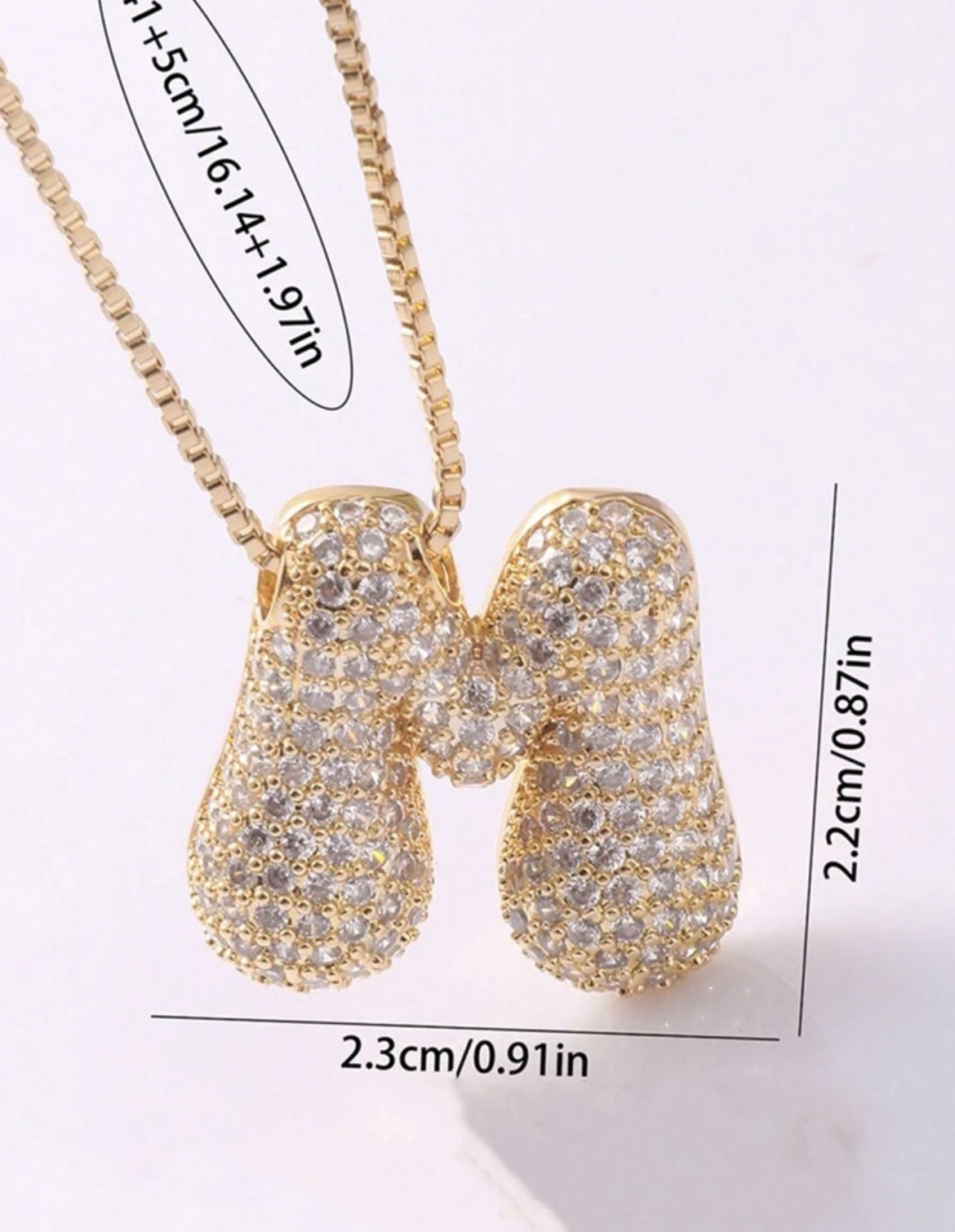 Plump 3D initial necklace