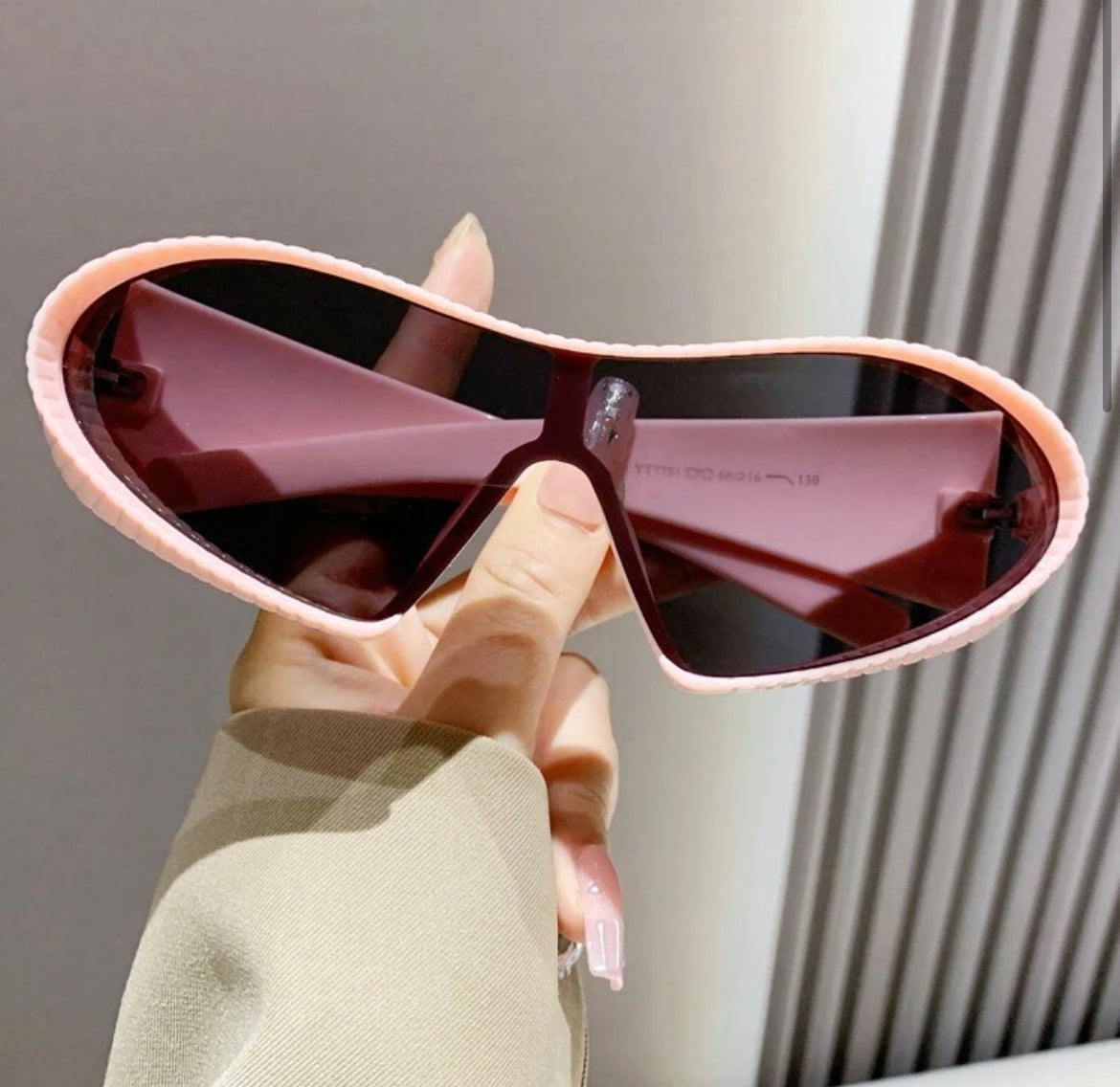 Yanky unisex oversized fashion glasses