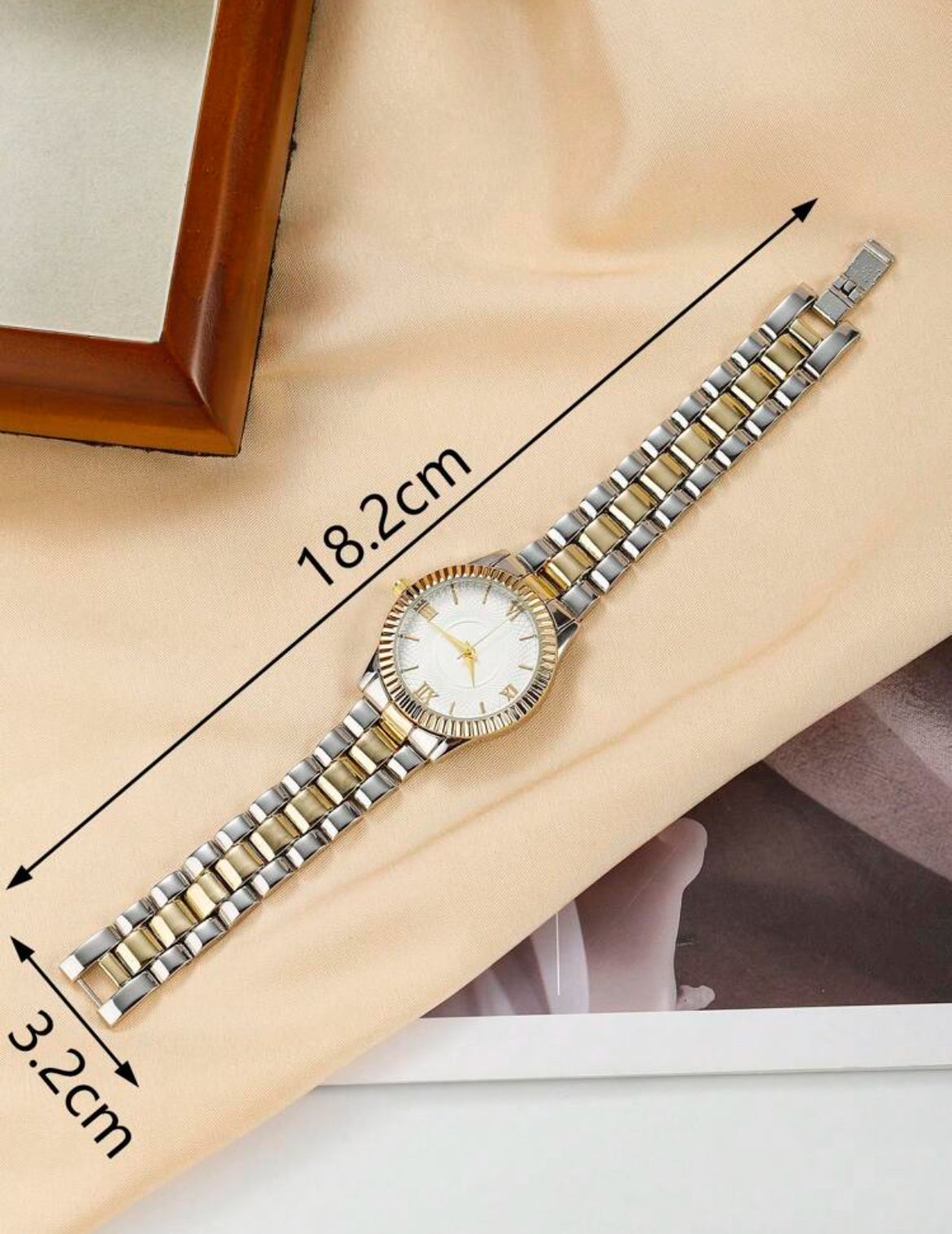 Ladies elegant stainless steel watch