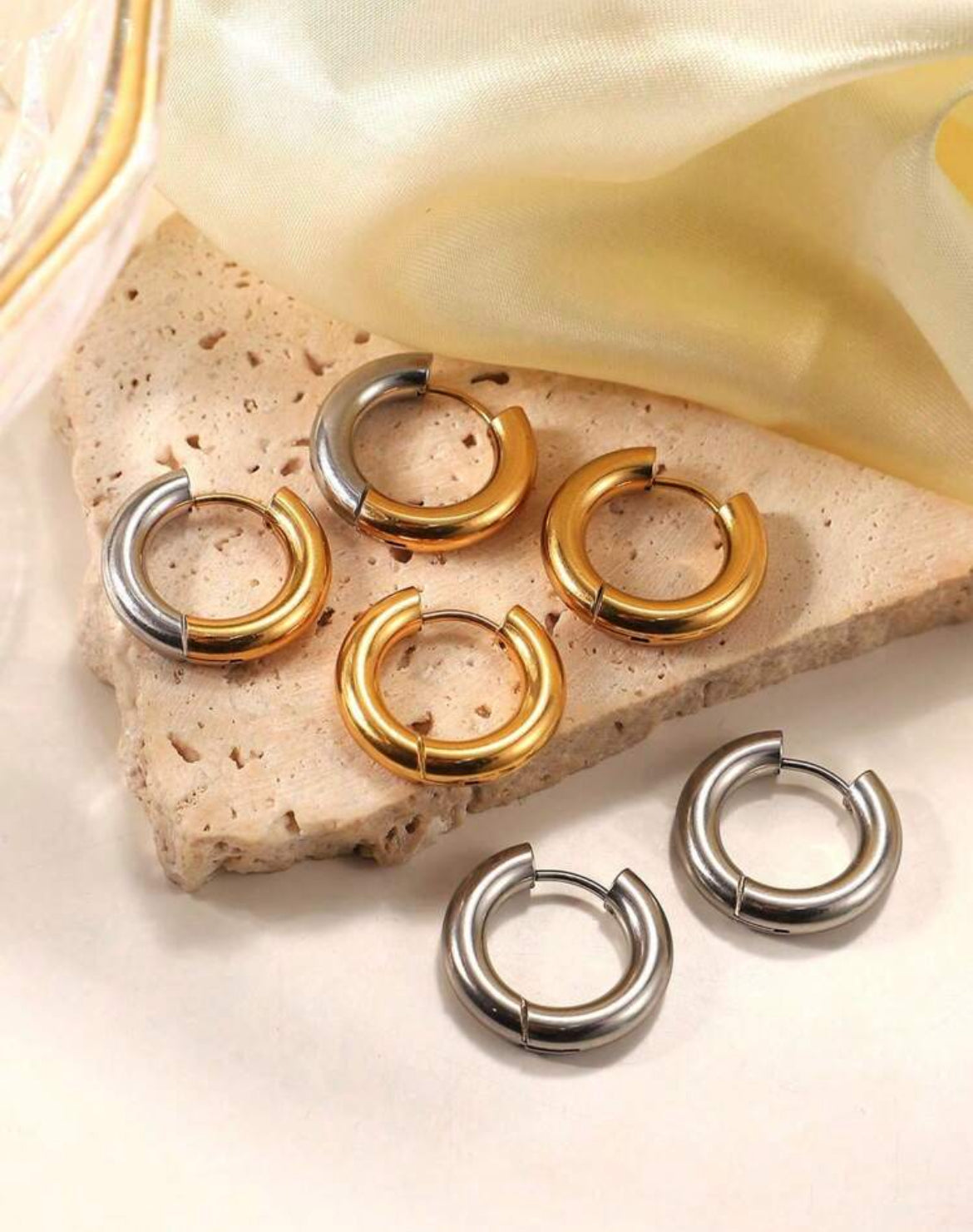 Stella earring hoops