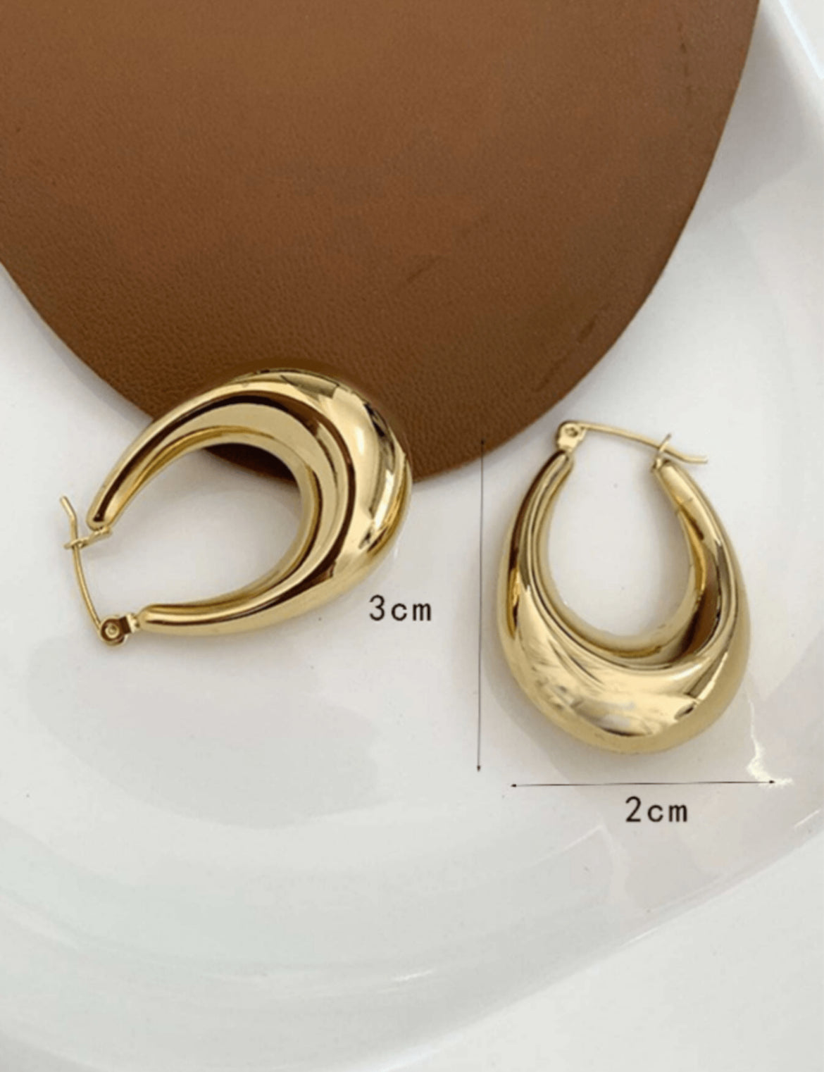 Gold Gaze earrings