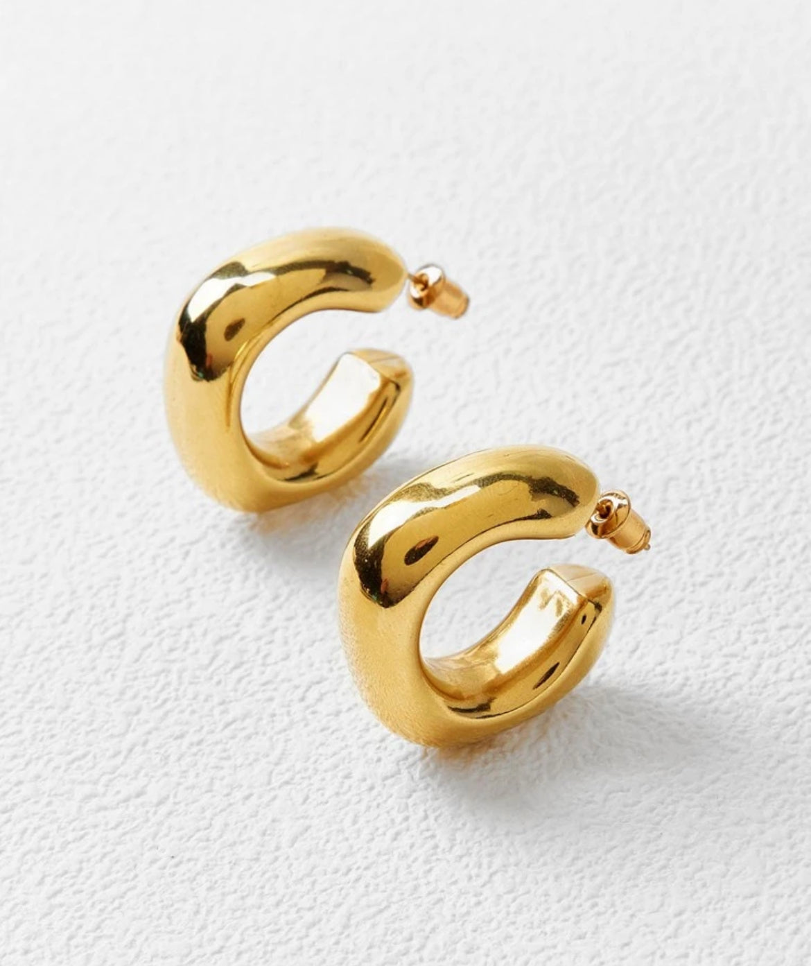 Prim Quality Hoop Earrings