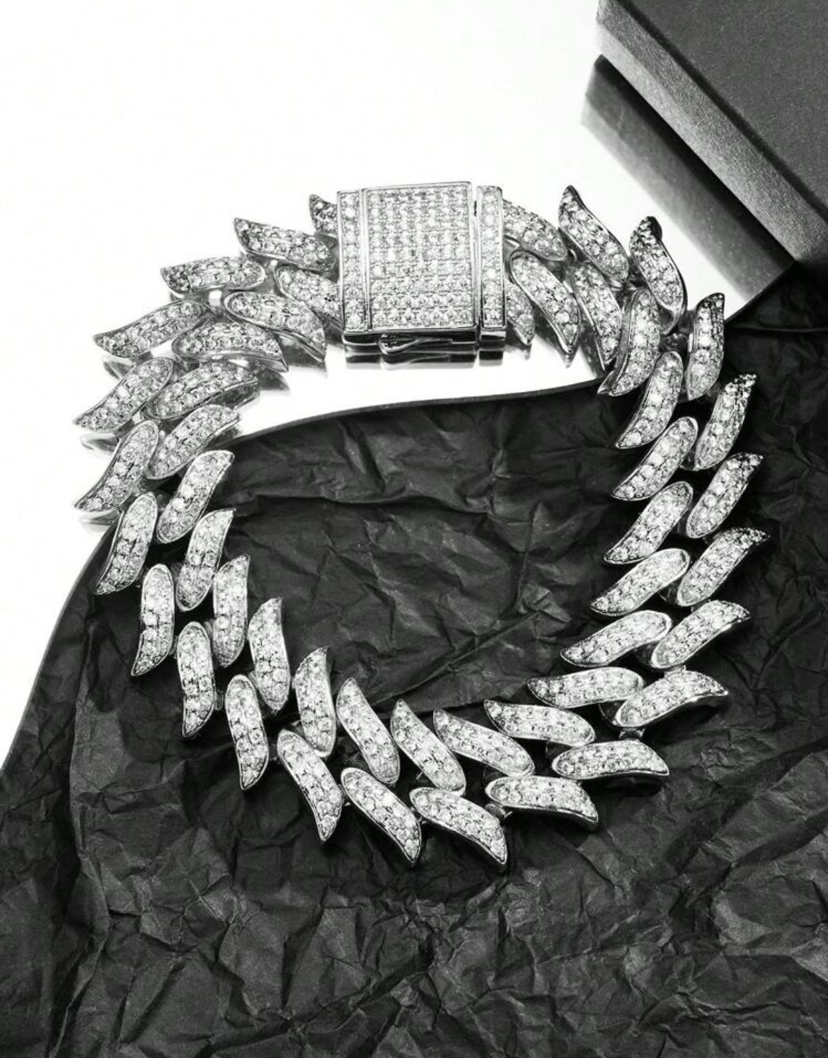 Spiky Luxury 18K gold plated bracelet