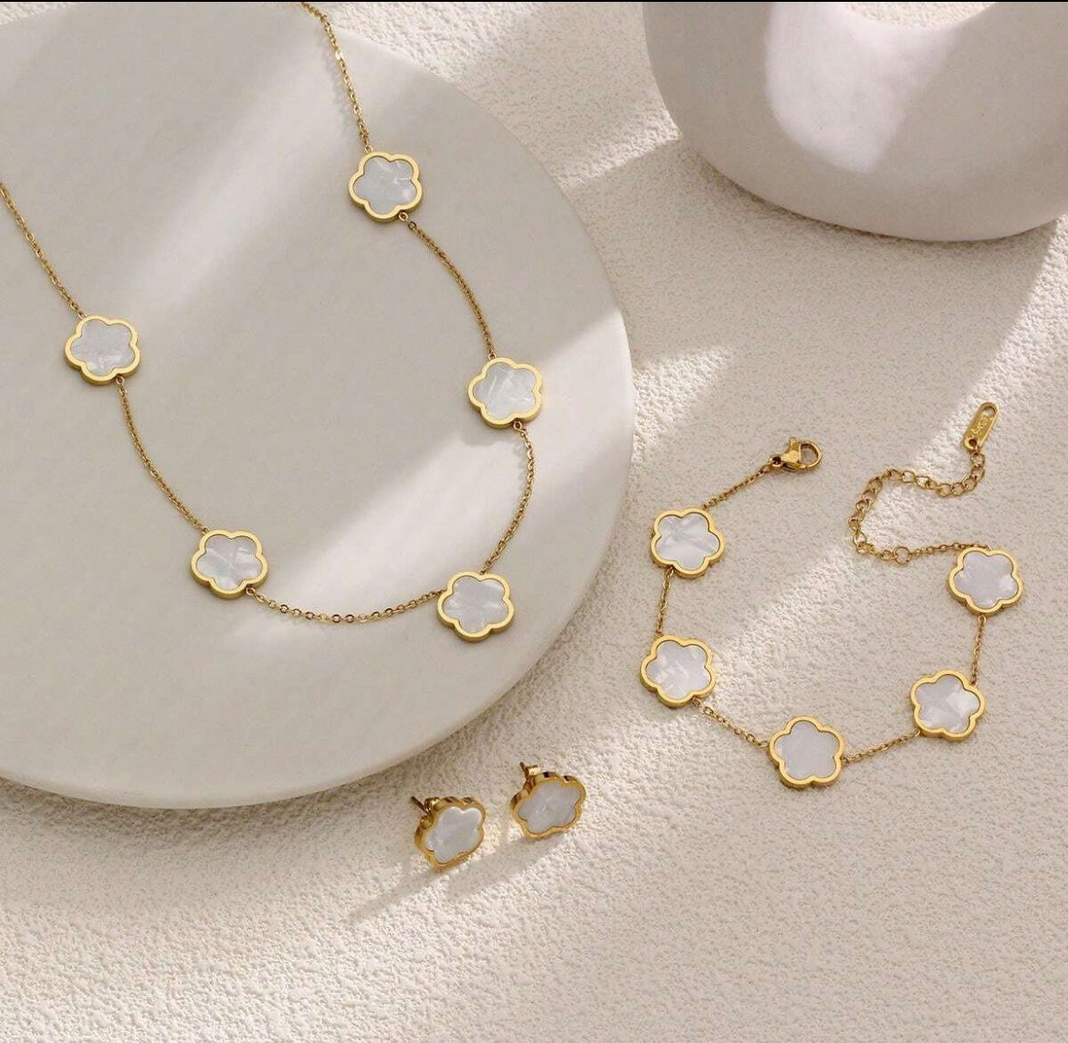 French classic clover jewelry set