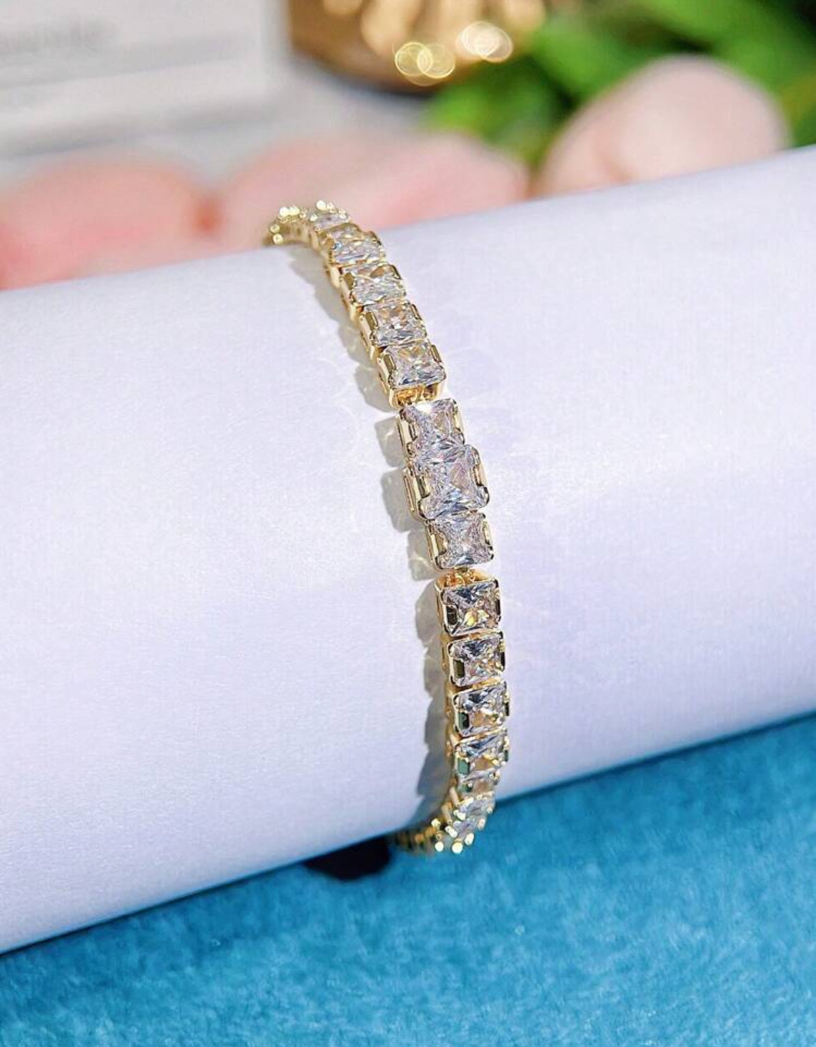 Elegant white gold Luxury bracelets