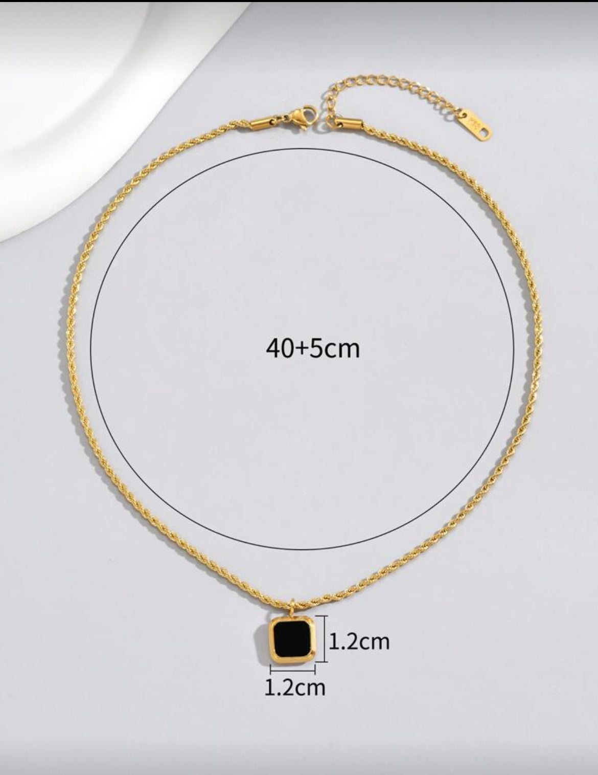Bare Beauty Necklace