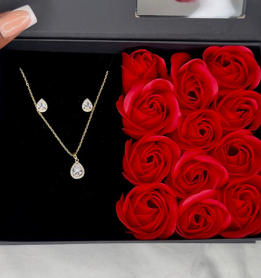 Love is gold set