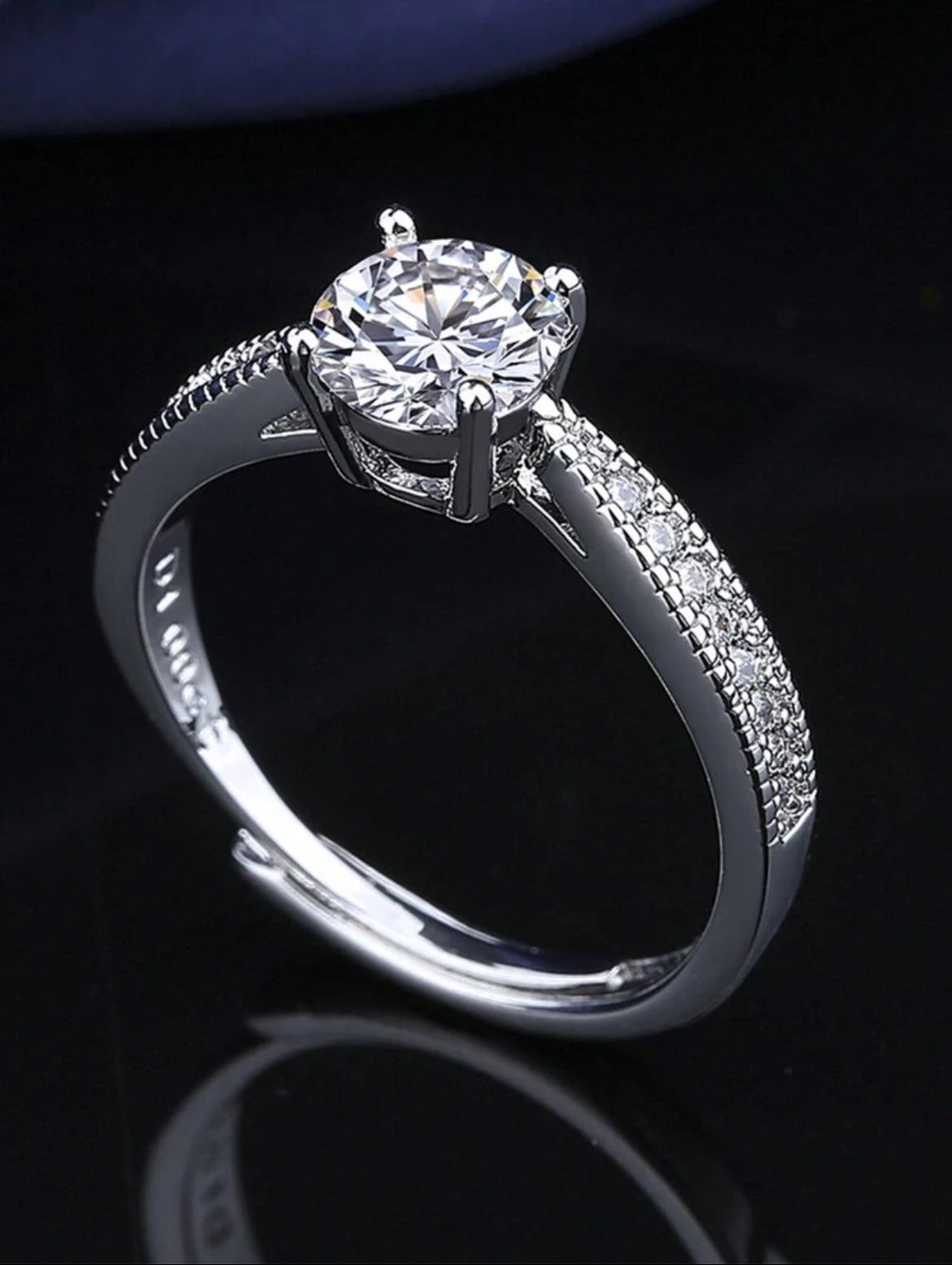 Lola Diamond Ring