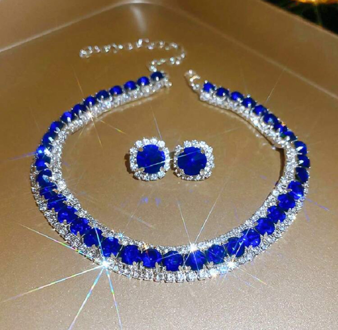 Crystal Ale Necklace Set