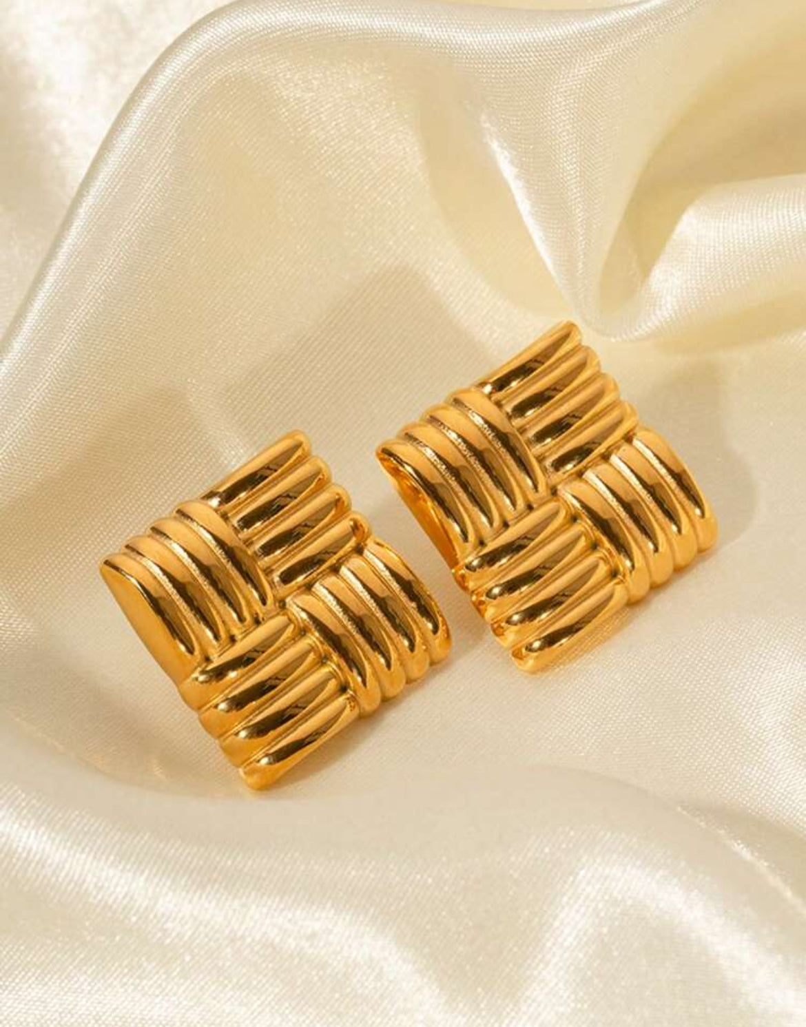 West 18K high quality earrings