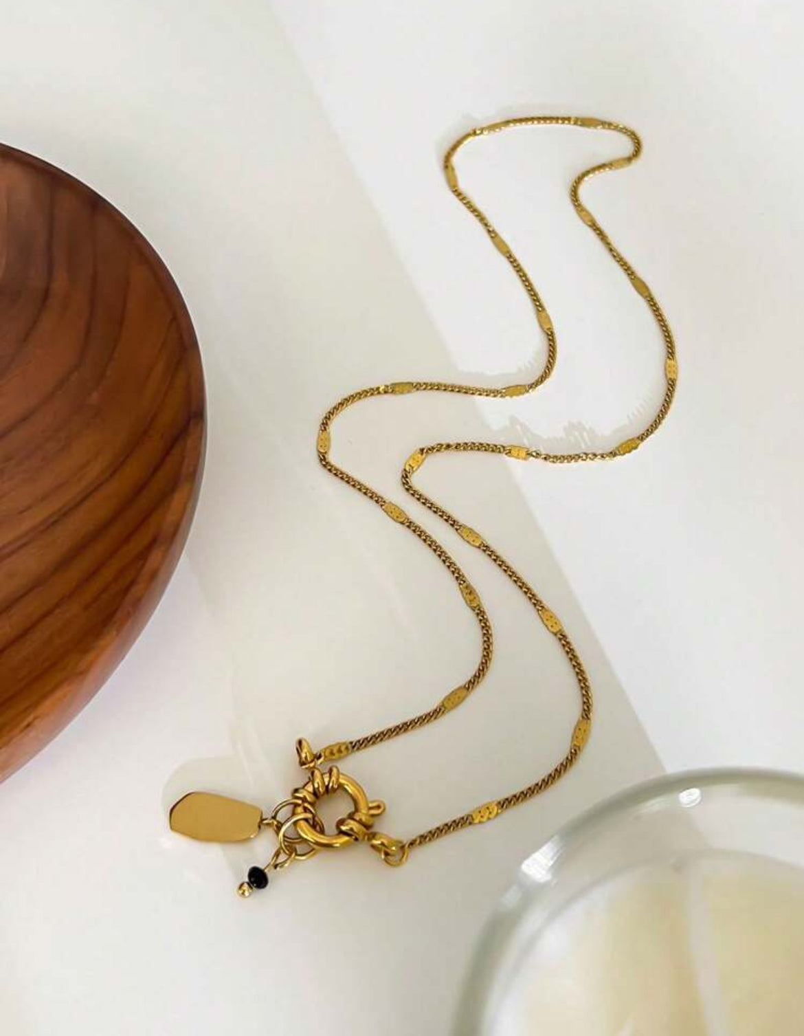 Vicky Flat Initial Necklace