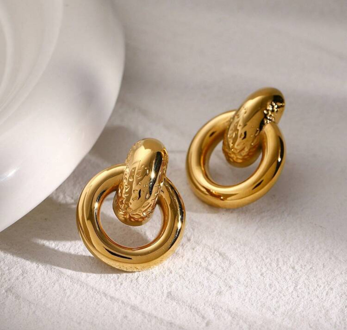 Daisy 18K Gold plated earrings