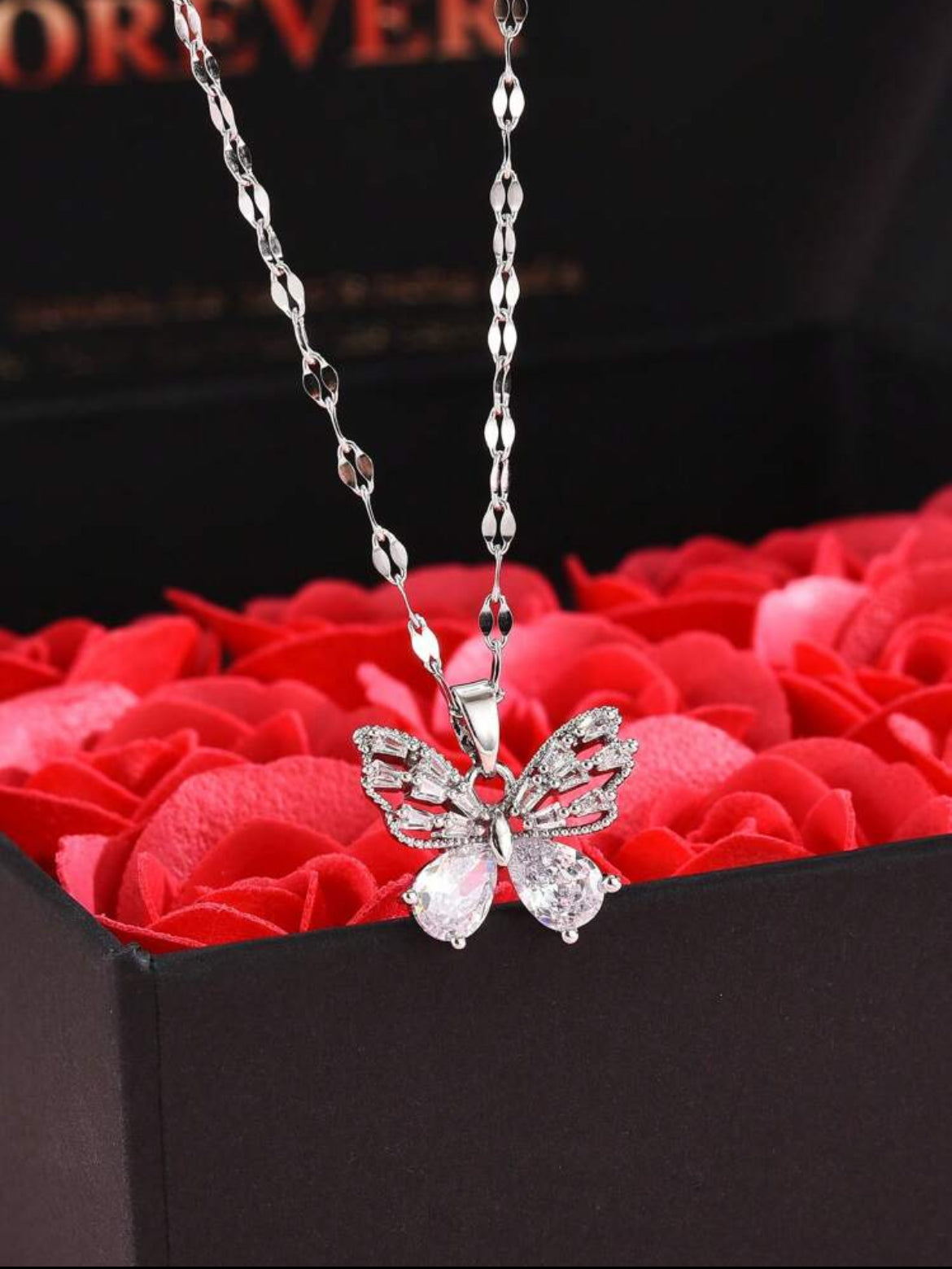 Butterfly Necklace & Roses Gift Box