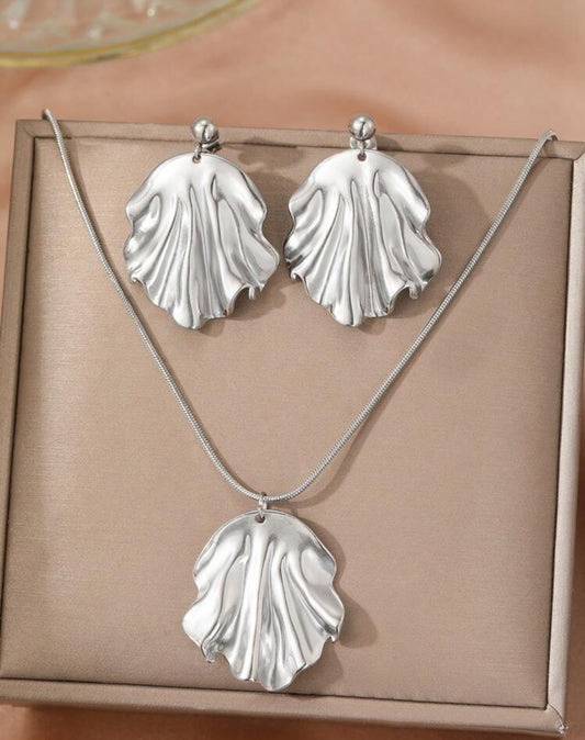 Aomo stainless steel necklace & earrings set