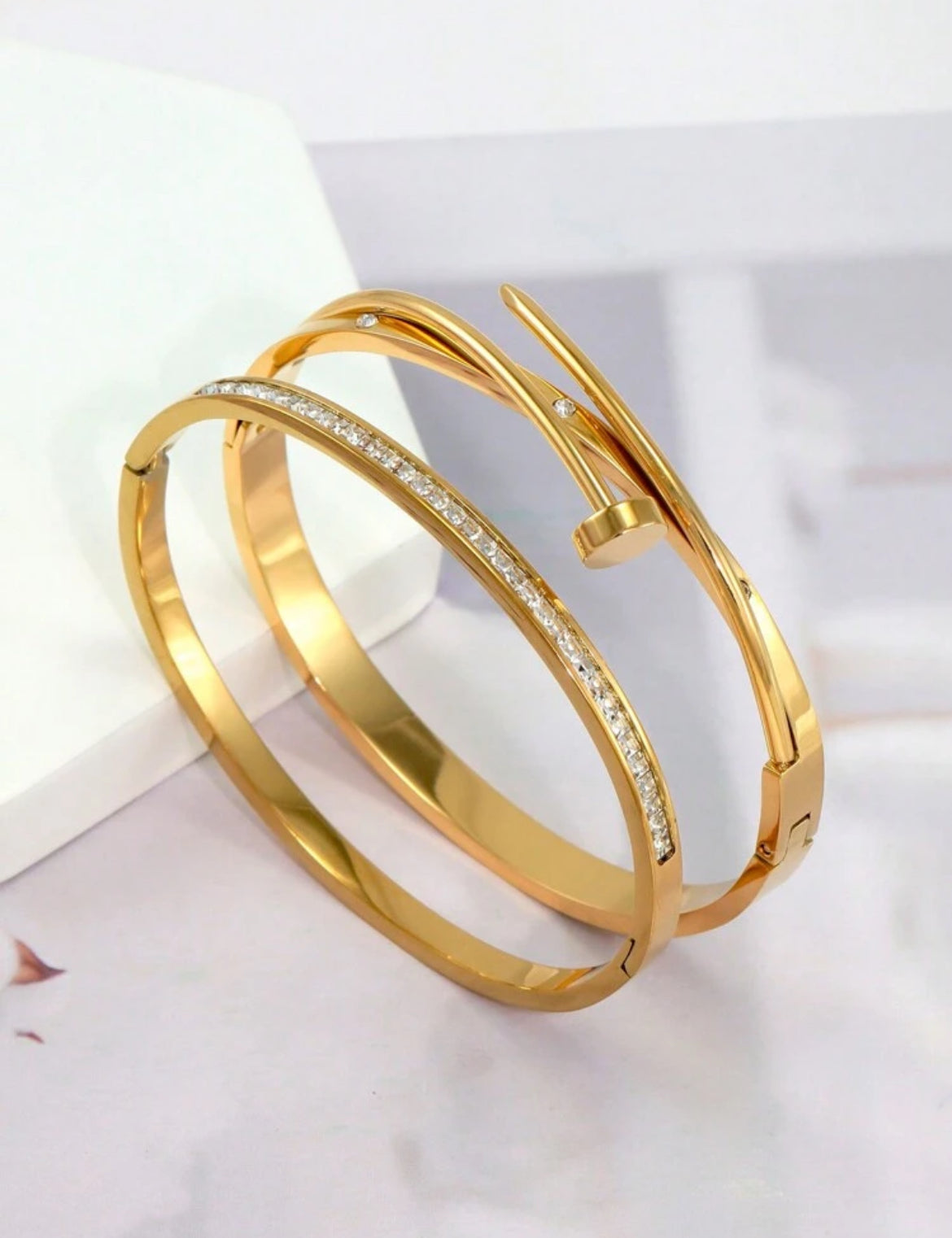 Spike Elegant Bracelet Set