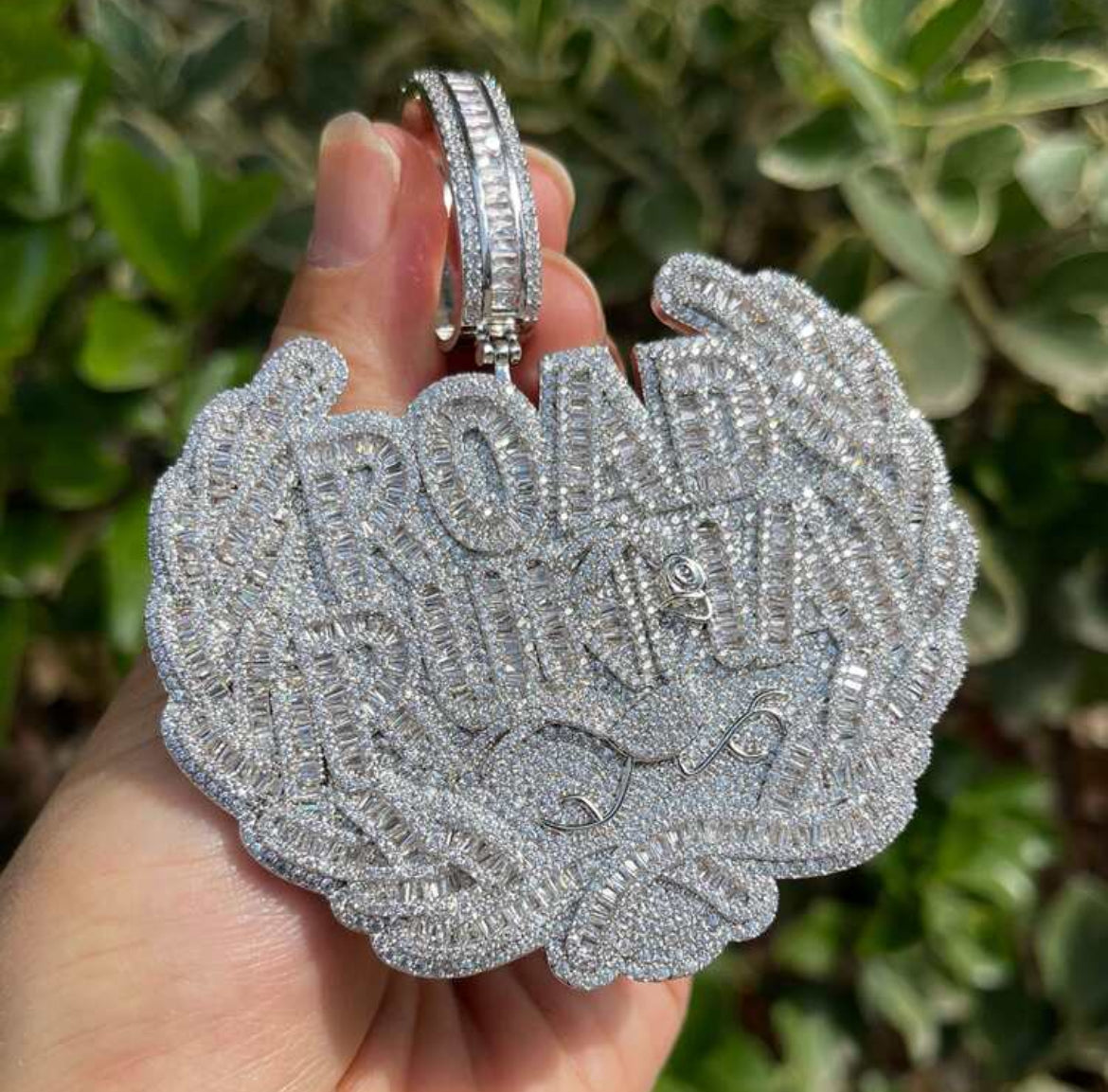 Road Runner Ice pendant necklace