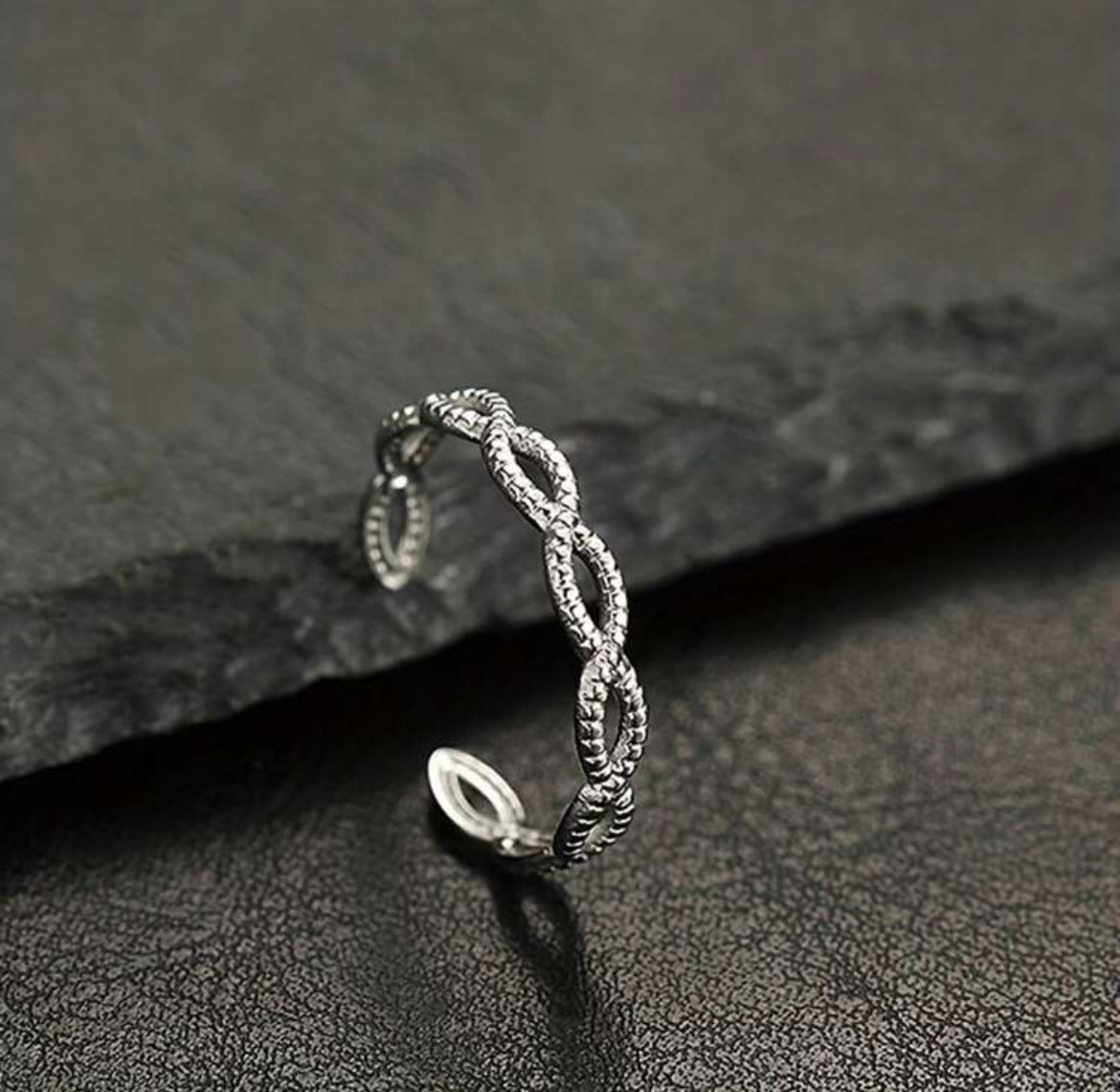 4pc Emi ring set