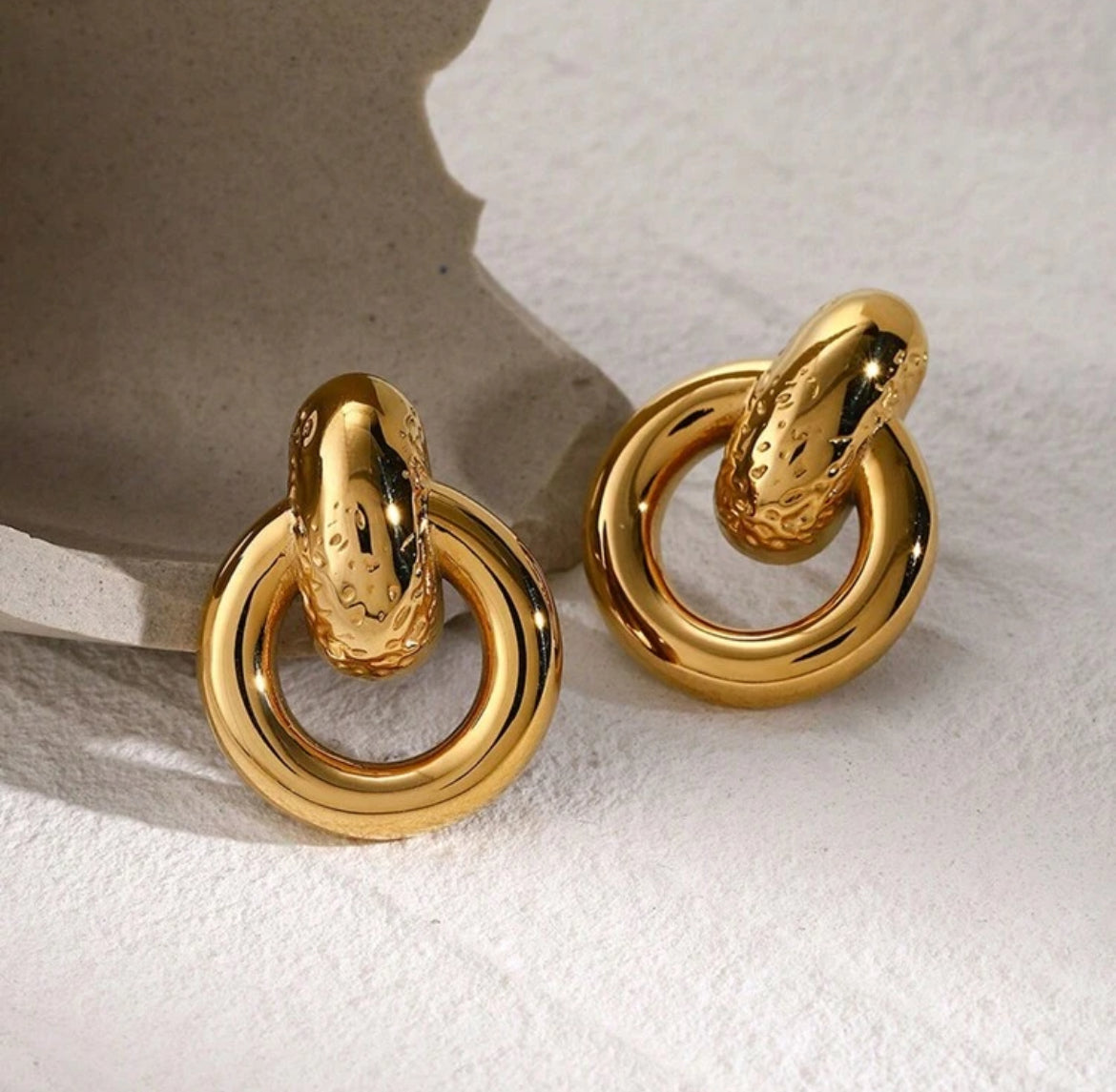 Daisy 18K Gold plated earrings