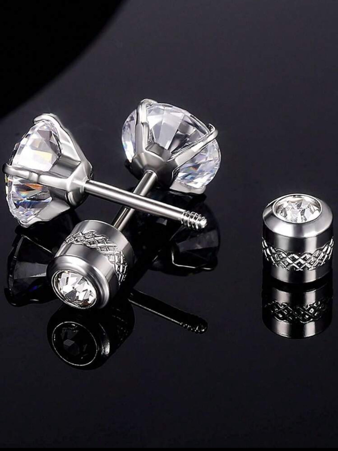 18K gold Diamond Stud earrings