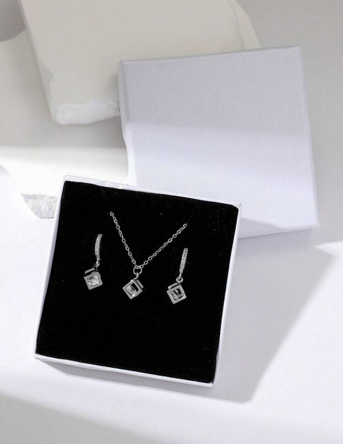 Kaia Necklace & Earring Set