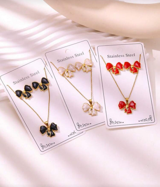 Ribbon Emale Necklace Set