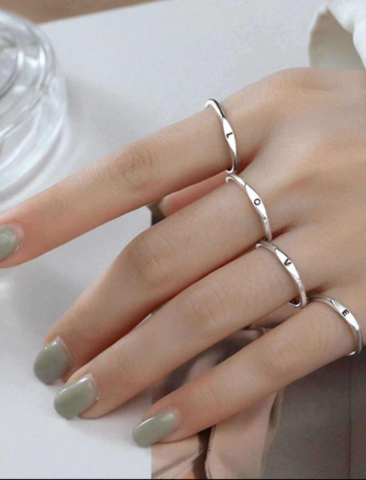 Nia Initial Rings