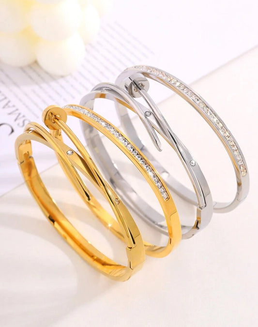 2pc waterproof luxury stainless steel bracelets