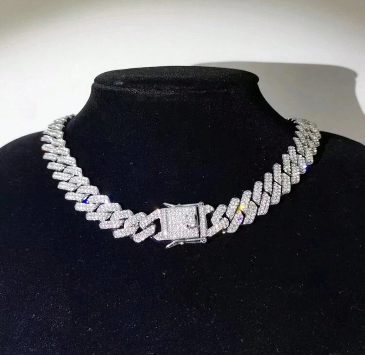 Light luxury Unisex icy chain