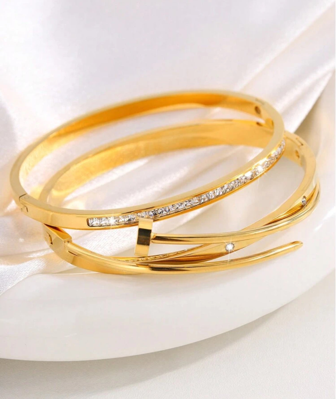 2pc waterproof luxury stainless steel bracelets