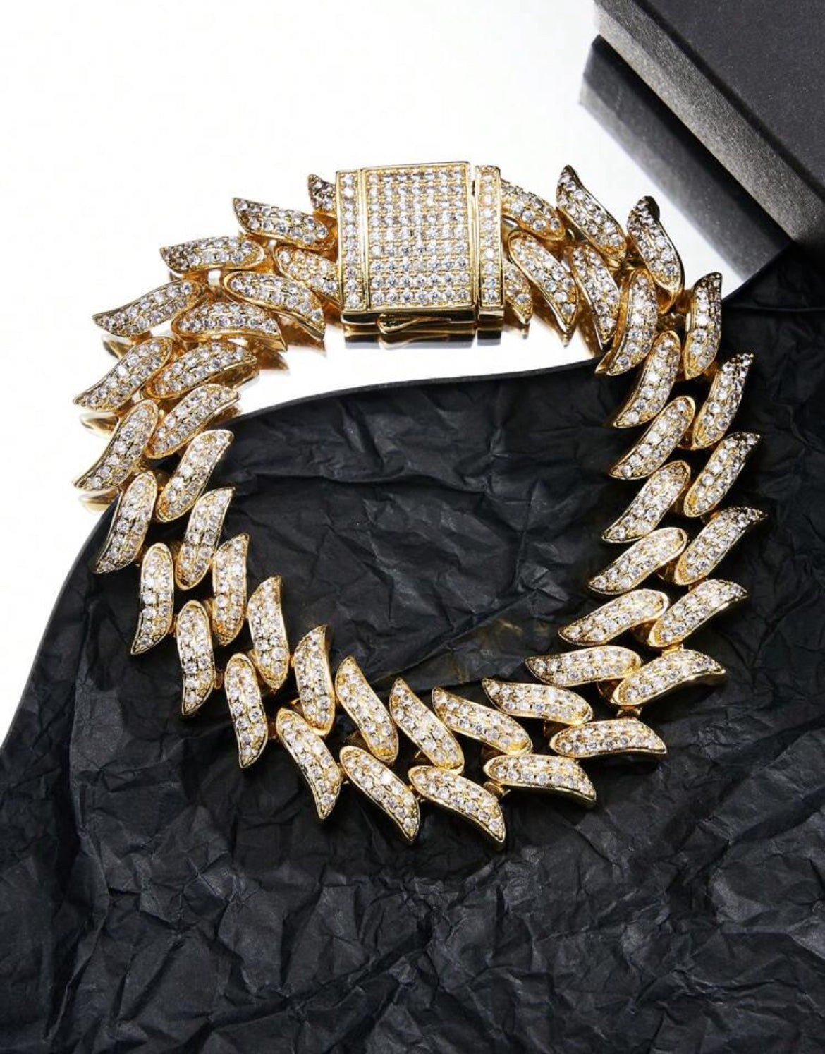 Spiky Luxury 18K gold plated bracelet