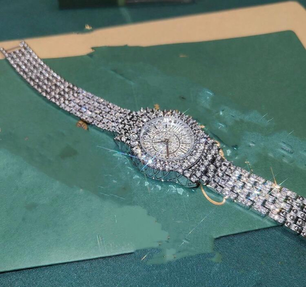 Luxury Elegant Women’s Watch