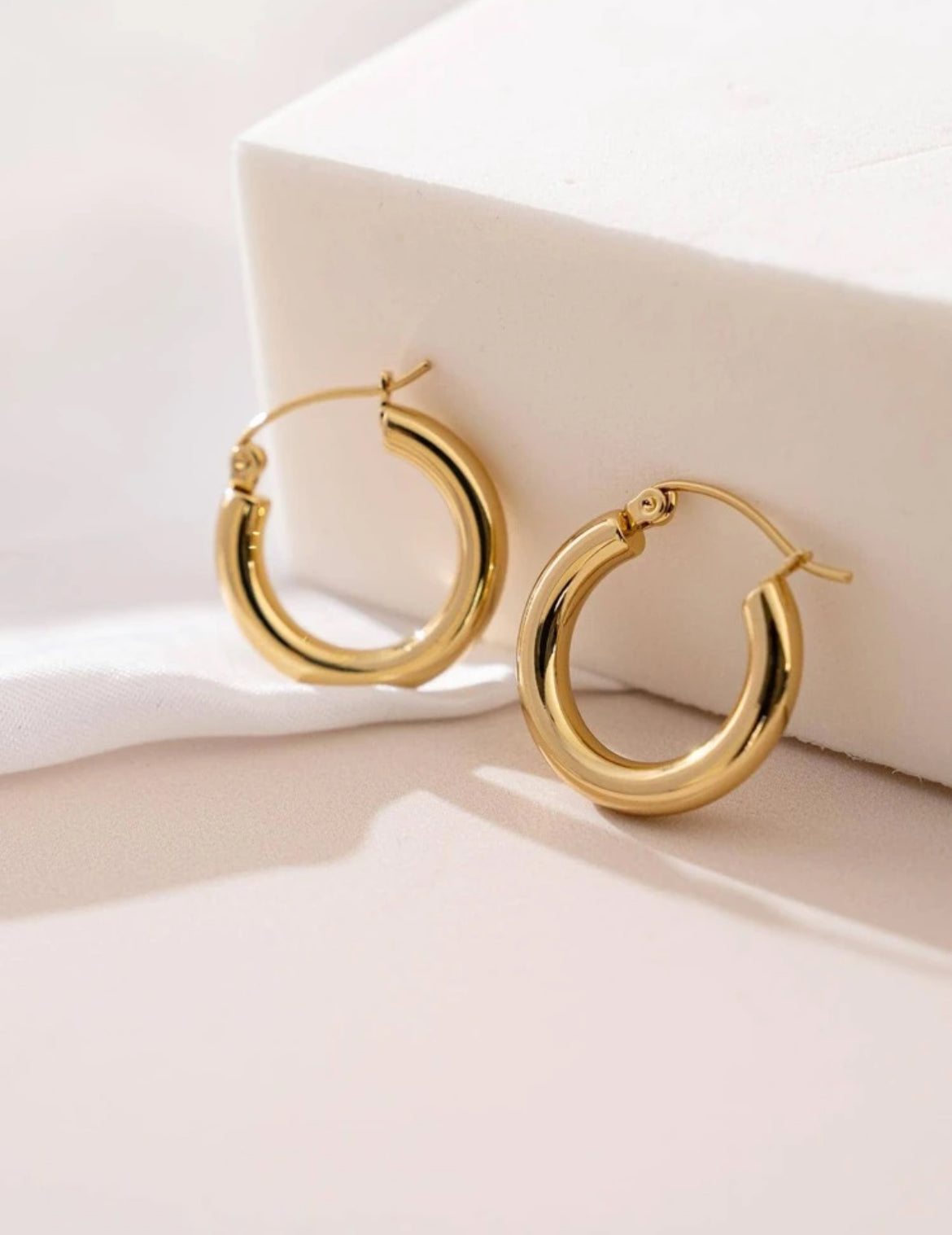 Golden hour hoop earrings