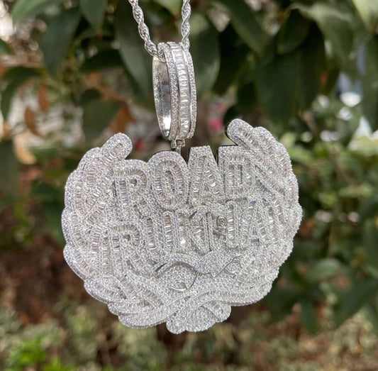 Road Runner Ice pendant necklace