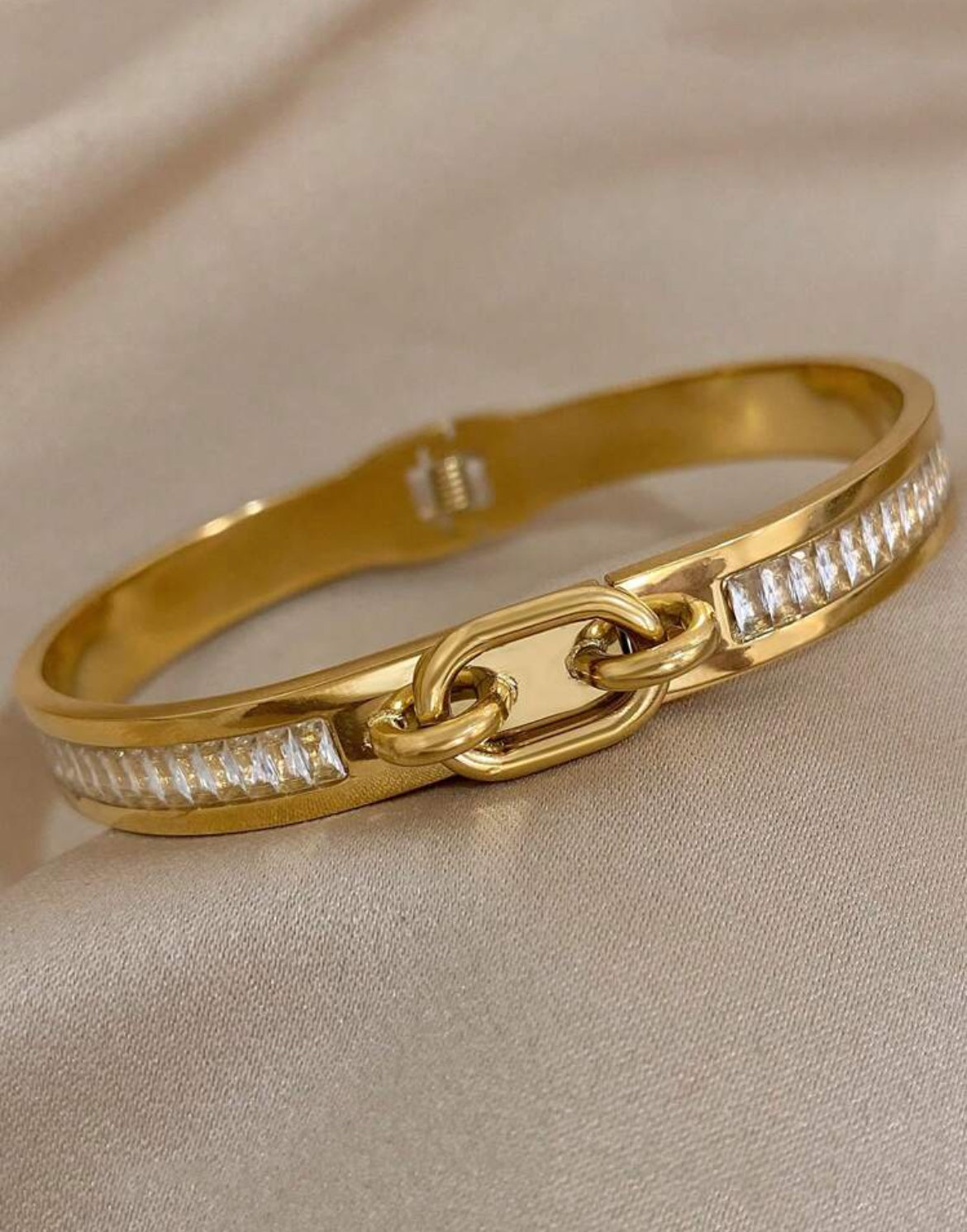 Zeeta Stainless Steel bracelet