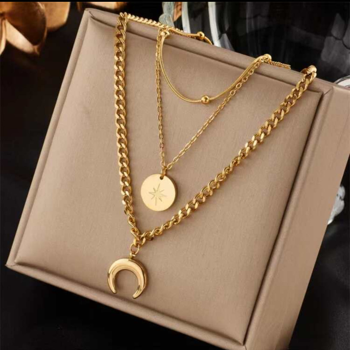 Nayla Gold plated layered necklace