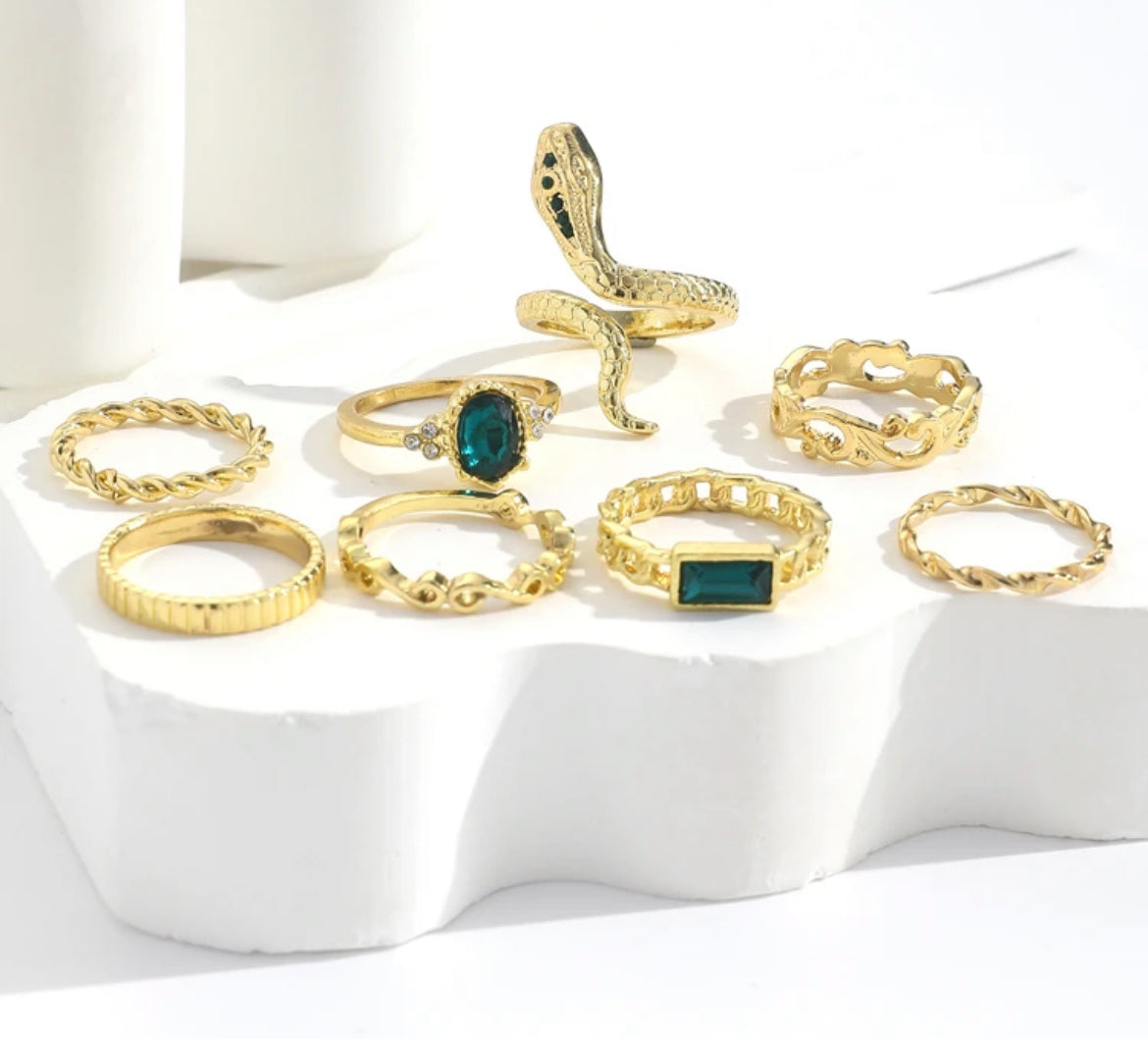 8pc emerald ring set