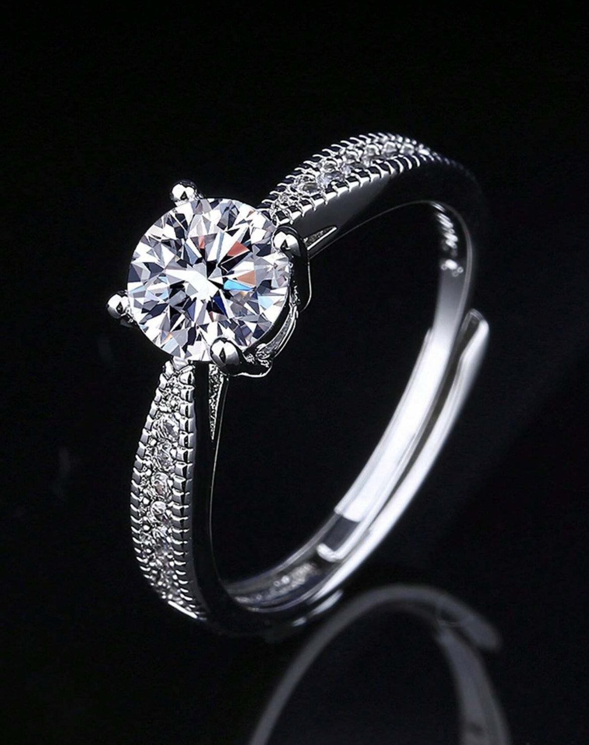 Lola Diamond Ring